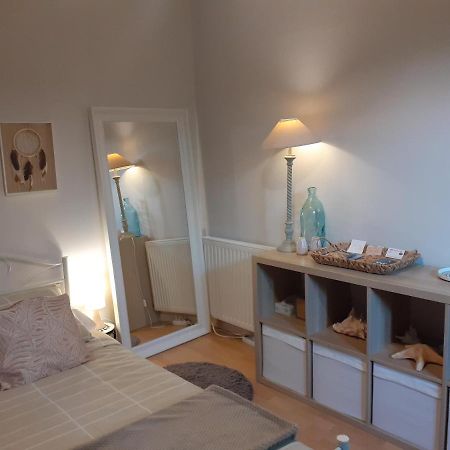 Au Bosquet, Chambre Et Salle De Bains Avec Petit Dejeuner A 600 M Du Centre Dans Un Cadre Calme Et Verdoyant Salies-de-Béarn Eksteriør bilde