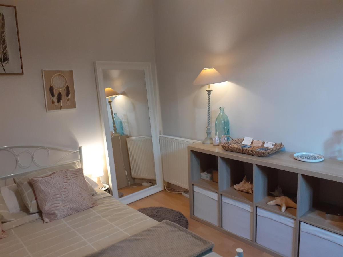 Au Bosquet, Chambre Et Salle De Bains Avec Petit Dejeuner A 600 M Du Centre Dans Un Cadre Calme Et Verdoyant Salies-de-Béarn Eksteriør bilde